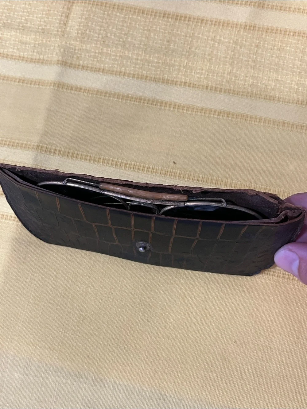 VINTAGE 1970s Rare B&L Ray-Ban Outdoorsman Aviators + OG Faux-Croc Leather Case